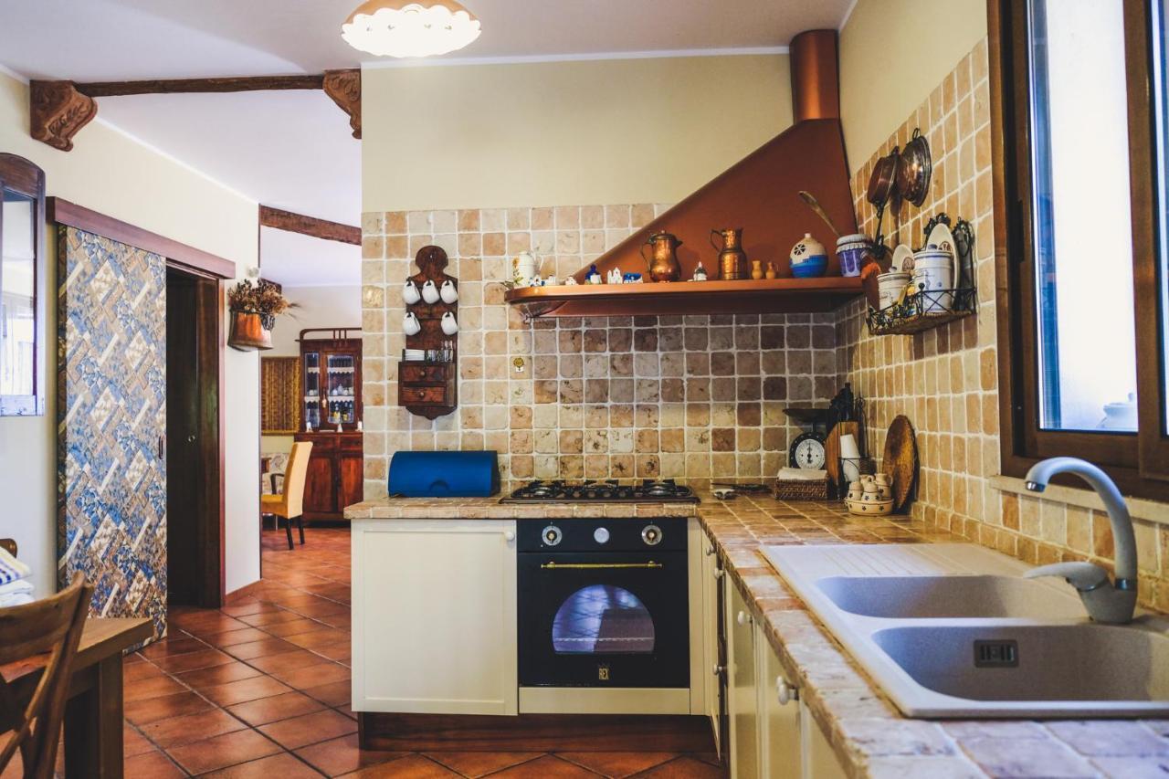 Villa Due Torri Cozzana ภายนอก รูปภาพ