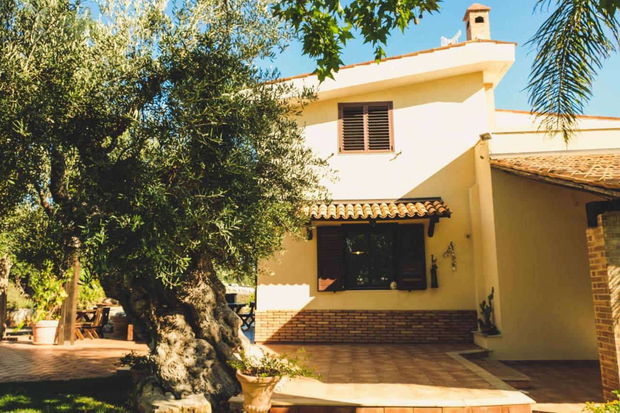 Villa Due Torri Cozzana ภายนอก รูปภาพ