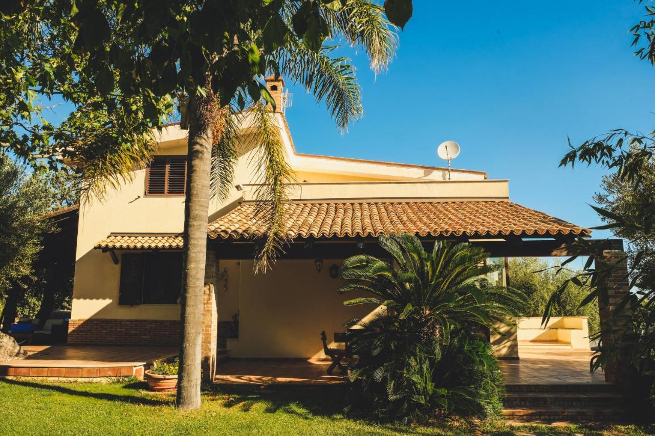 Villa Due Torri Cozzana ภายนอก รูปภาพ