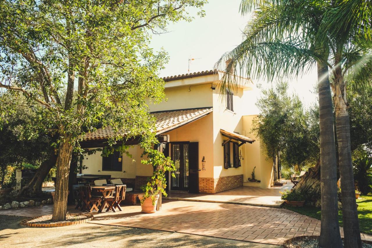 Villa Due Torri Cozzana ภายนอก รูปภาพ